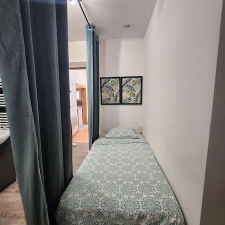 La Petite Loge De L'Ile Apartment Nantes Luaran gambar